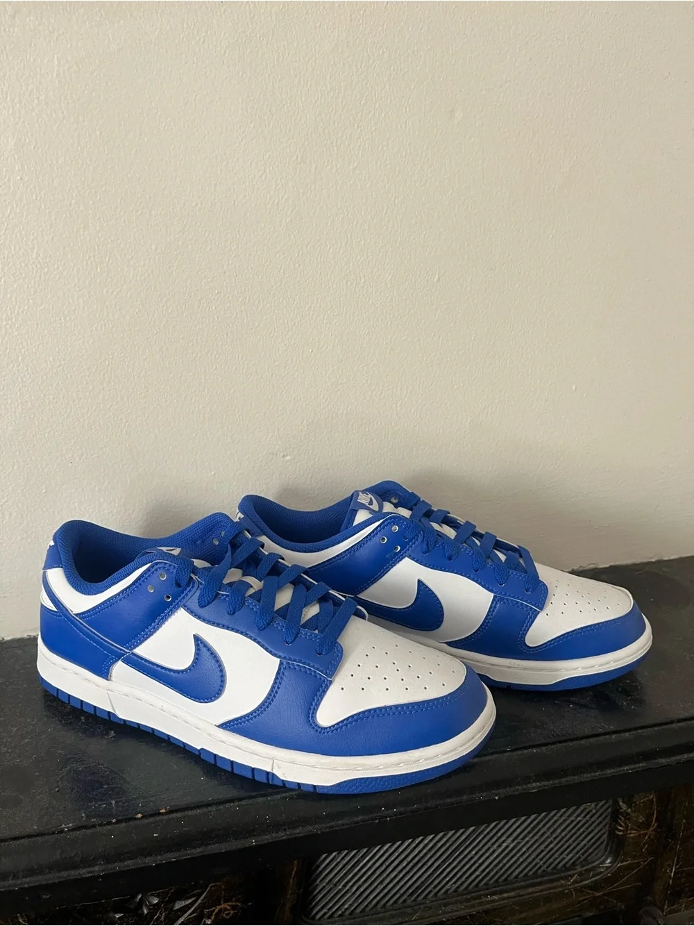 Nike Low-Top Sneakers in Blue and White
